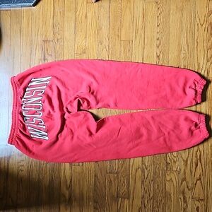 1986 Vintage Wisconsin Badgers Fruit of the Loom tagged Sweatpants